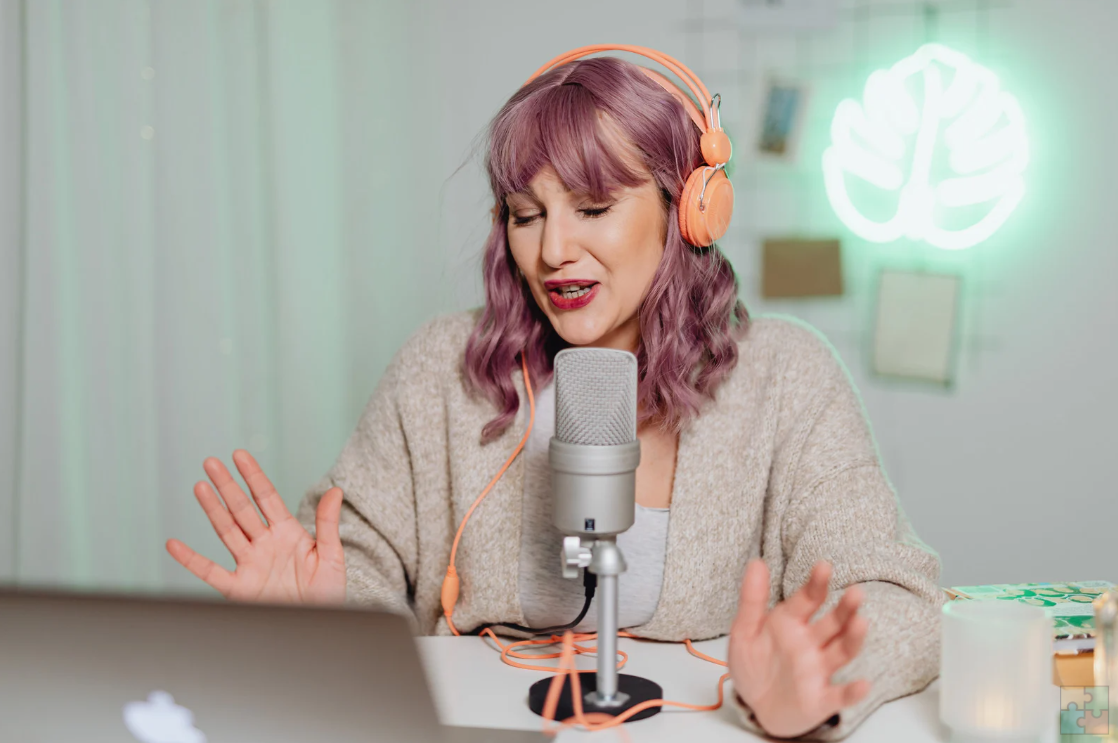Influencer Outreach: How to Do it Right