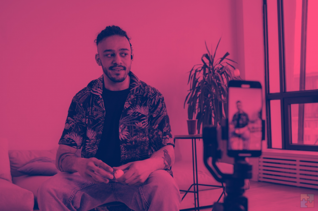 Micro vs. Macro Influencers in Affiliate Marketing